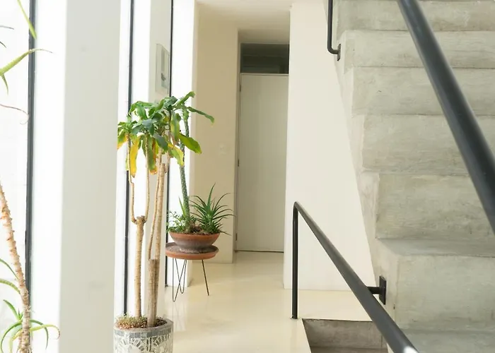 Designers Penthouse With Roof Garden - Ac